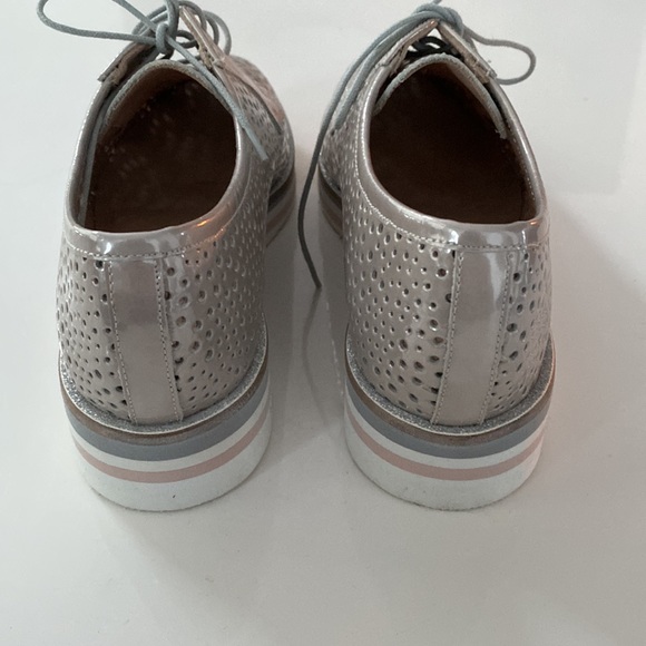 Pertini leather loafers perforated - NWOT - Picture 3 of 4